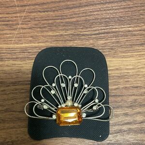 Vintage Art Deco Style 1950’s Silver tone Brooch w/ Citrin, Rhinestone & Pearl.